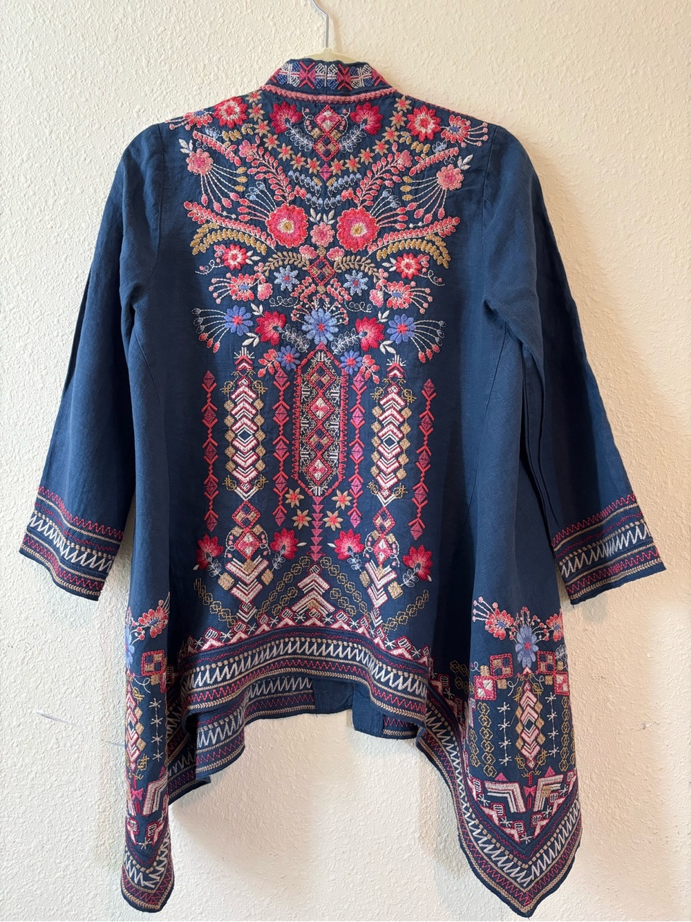 JOHNNY WAS RARE ITEM Embroidered Linen Kimono, Navy with Pink & Blue Floral - Picture 6 of 12